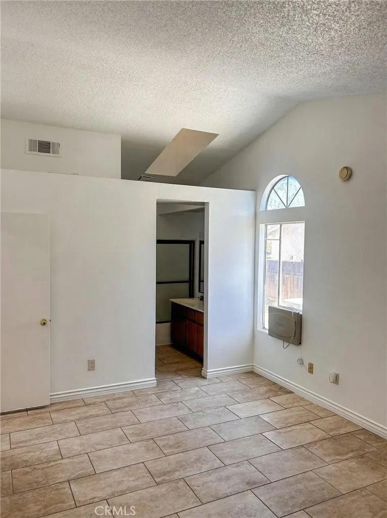 25391 Maxy Drive, Moreno Valley, California 92551 home-pic-5