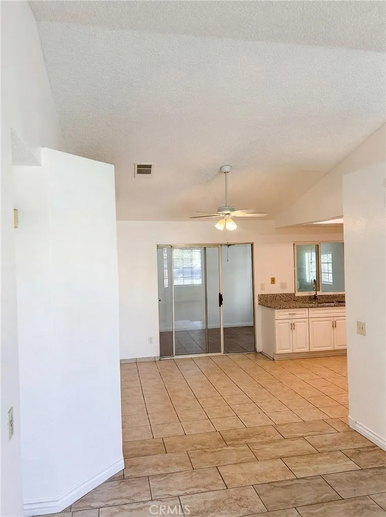 25391 Maxy Drive, Moreno Valley, California 92551 home-pic-1