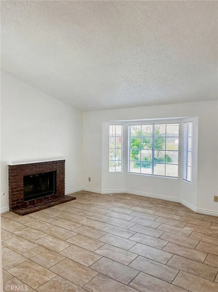 25391 Maxy Drive, Moreno Valley, California 92551 home-pic-4