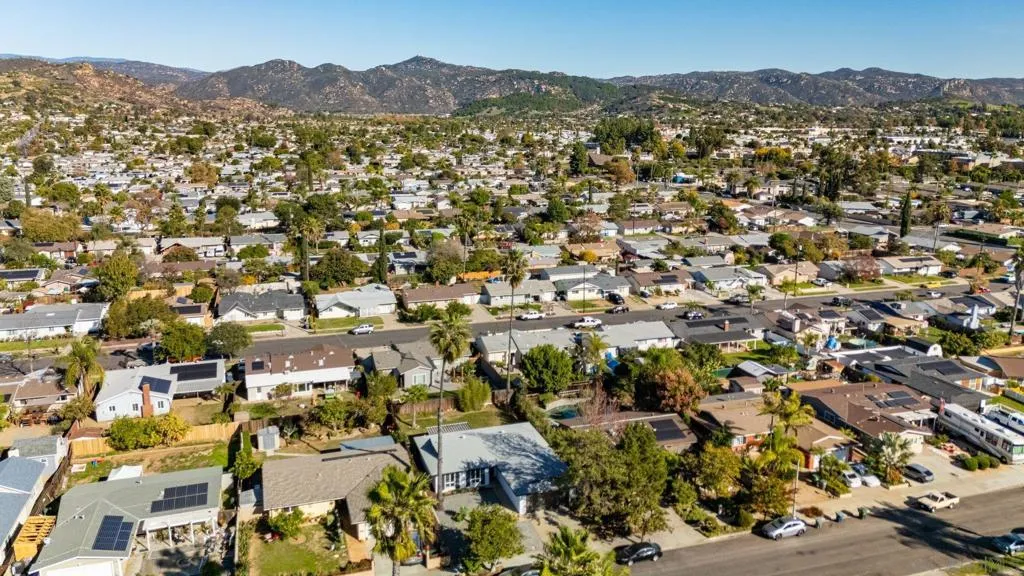 650 Olinda St, Escondido, California 92027 home-pic-47