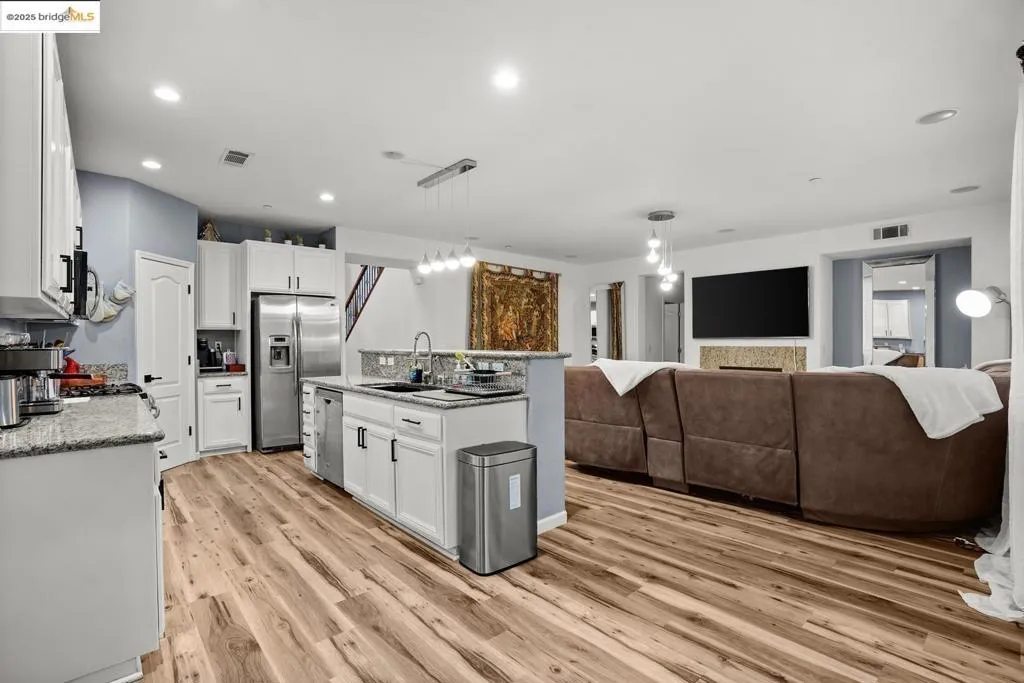 2474 Grant St, Brentwood, California 94513 home-pic-11