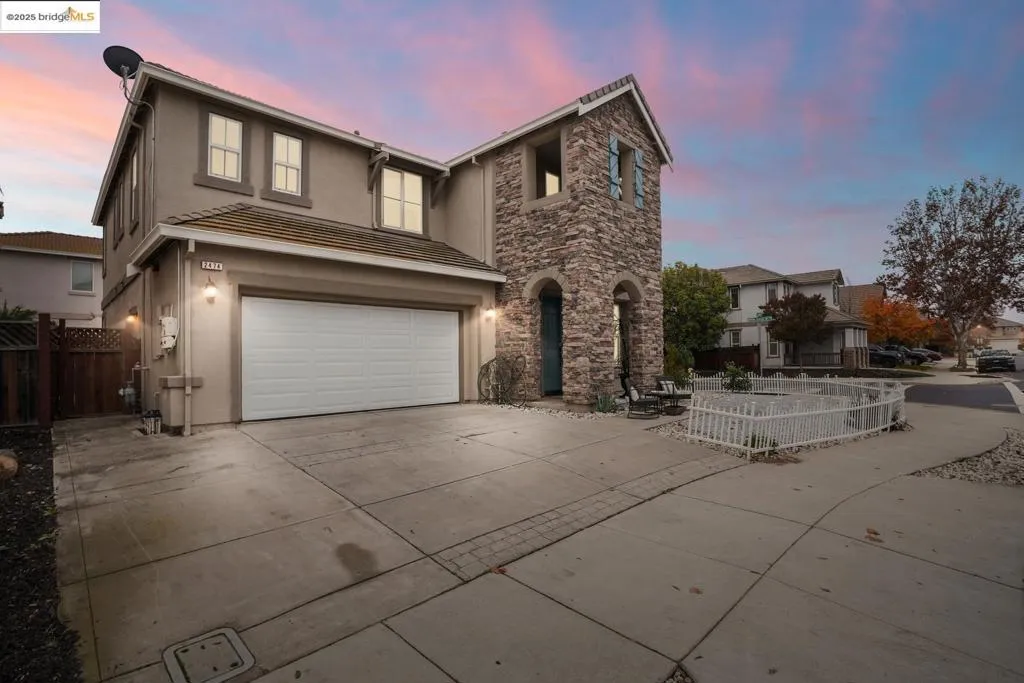 2474 Grant St, Brentwood, California 94513 home-pic-2