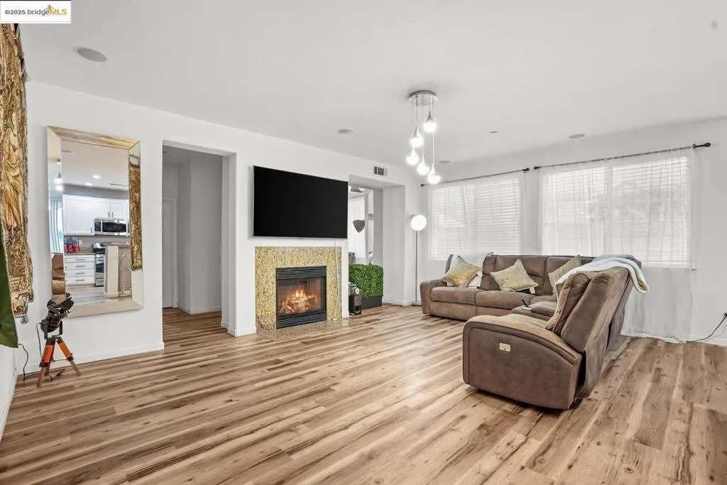 2474 Grant St, Brentwood, California 94513 home-pic-8