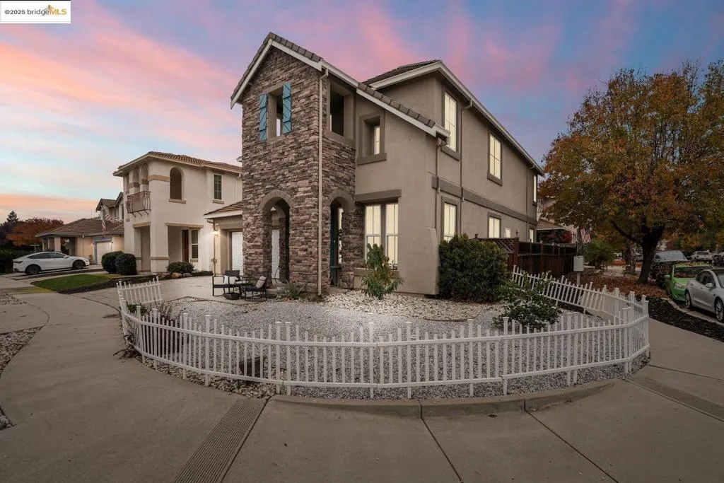 2474 Grant St, Brentwood, California 94513 home-pic-1