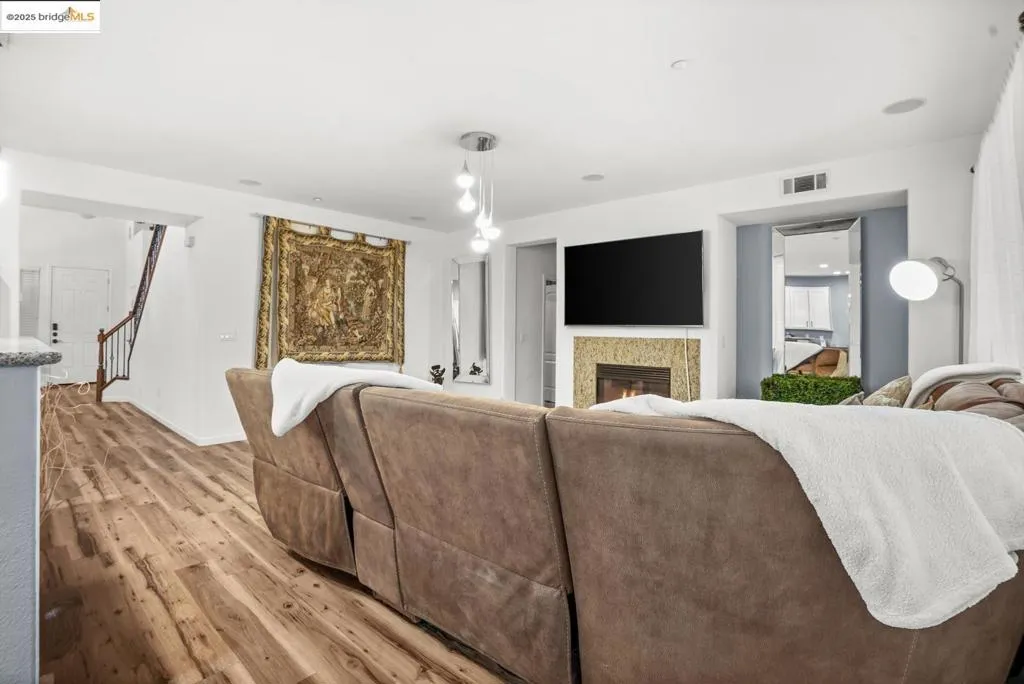 2474 Grant St, Brentwood, California 94513 home-pic-7