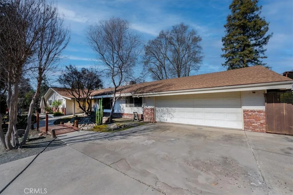 5867 E Club View, Fresno, California 93727 home-pic-74