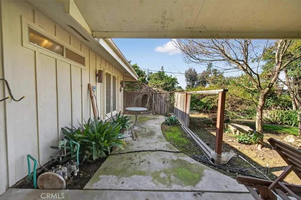 5867 E Club View, Fresno, California 93727 home-pic-54