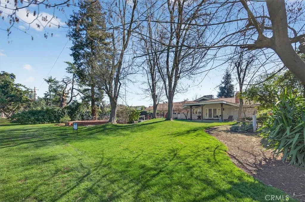 5867 E Club View, Fresno, California 93727 home-pic-61