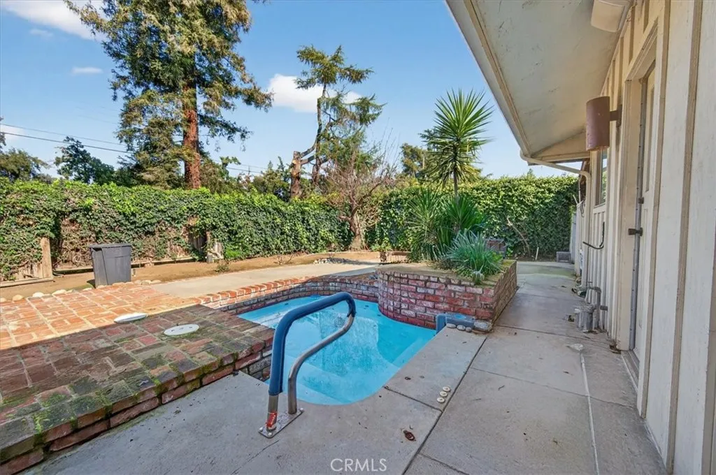 5867 E Club View, Fresno, California 93727 home-pic-49