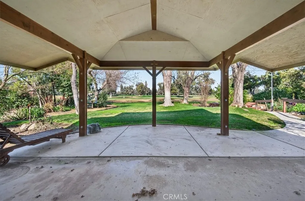 5867 E Club View, Fresno, California 93727 home-pic-52