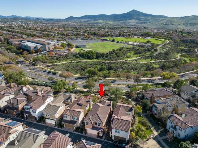 The location is ideal with Del Sur Elementary & the Del Sur Community Park across the canyon.