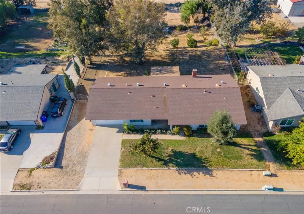 5795 Lucretia, Jurupa Valley, California 91752 home-pic-30