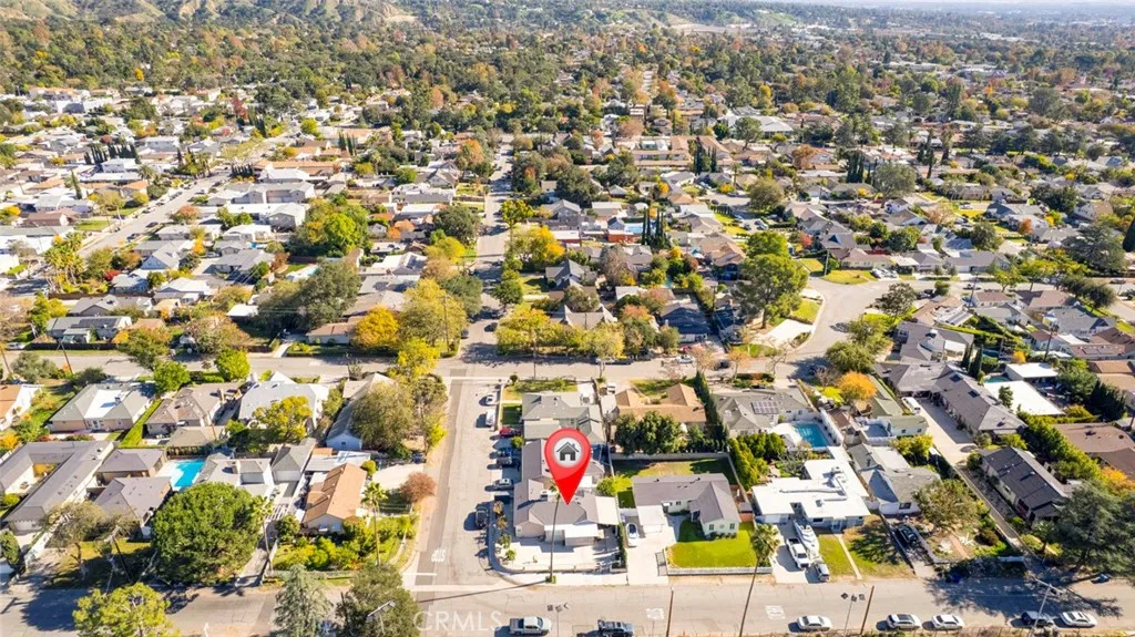 1670 N Oxford Avenue N, Pasadena, California 91104 home-pic-16