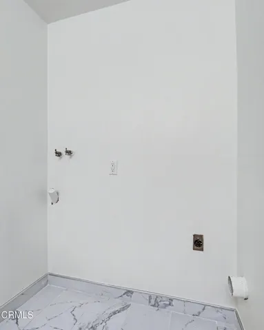 egpimaging_4499ViaMarisol244C_021_FLEXML