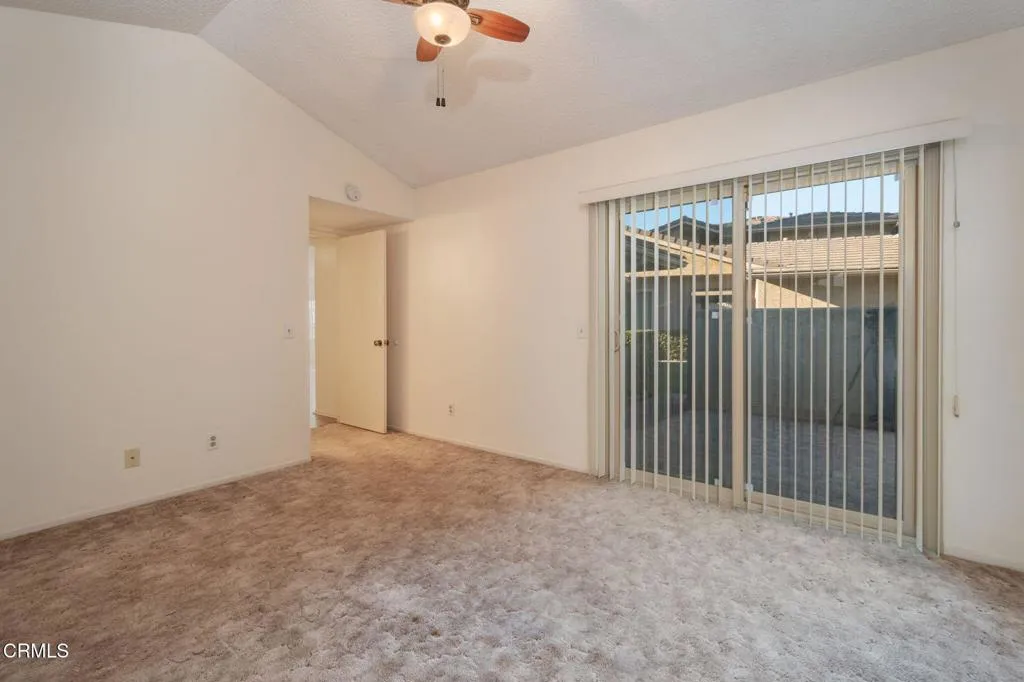 883 Murdoch Lane, Ventura, California 93003 home-pic-9
