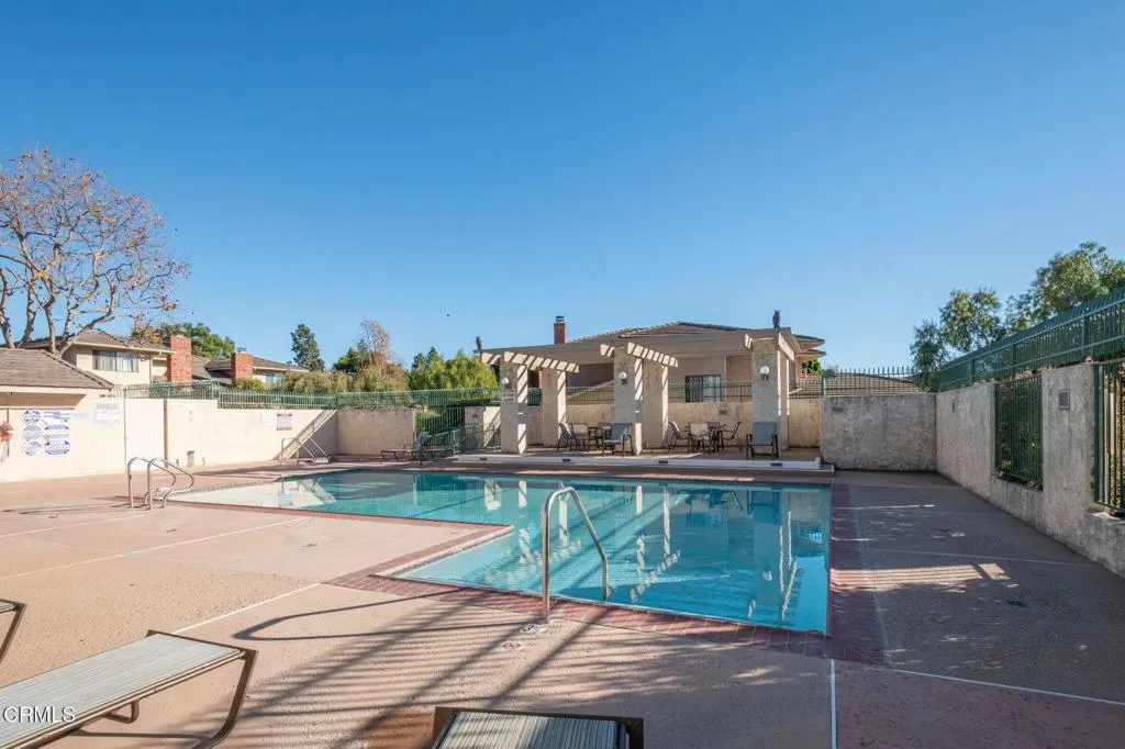 883 Murdoch Lane, Ventura, California 93003 home-pic-17