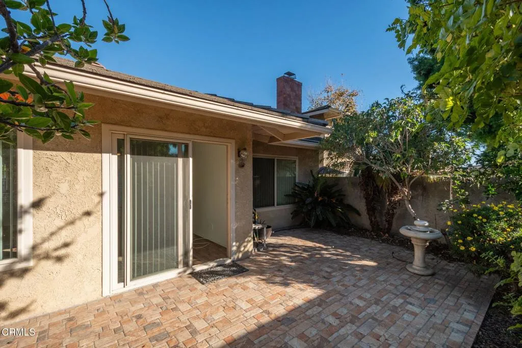 883 Murdoch Lane, Ventura, California 93003 home-pic-15