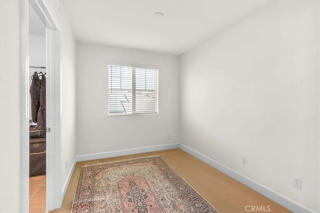 5327 La Bodega, Fontana, California 92336 home-pic-14