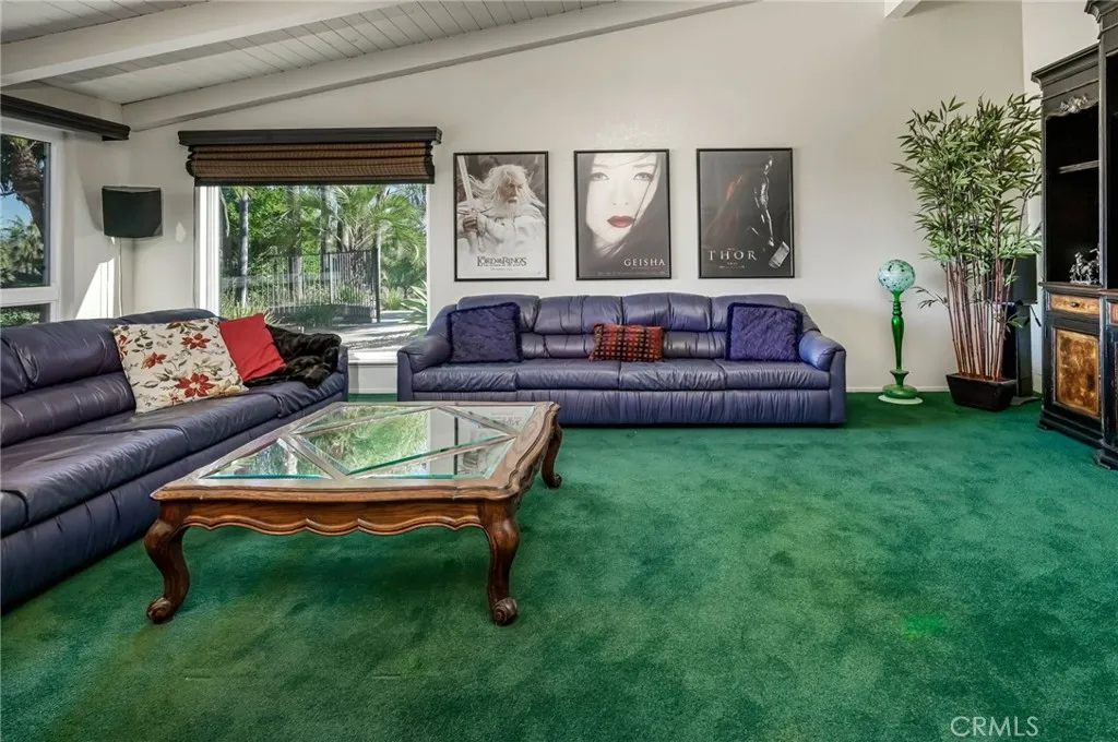 14531 Viewcrest Drive, Riverside, California 92504 home-pic-17
