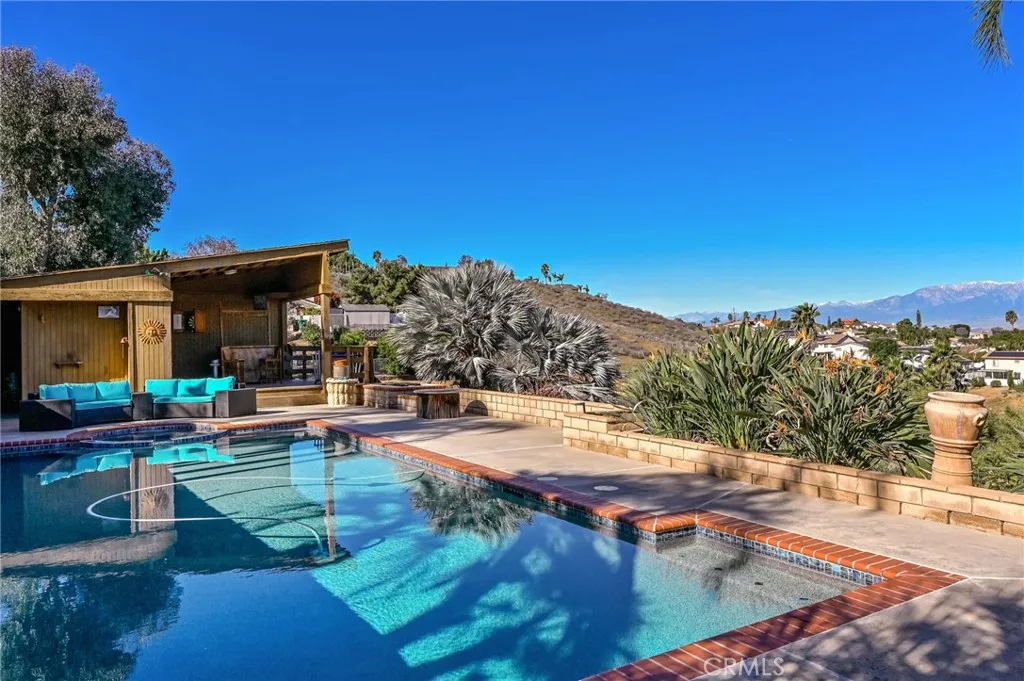 14531 Viewcrest Drive, Riverside, California 92504 home-pic-48