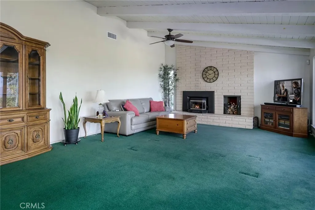 14531 Viewcrest Drive, Riverside, California 92504 home-pic-10