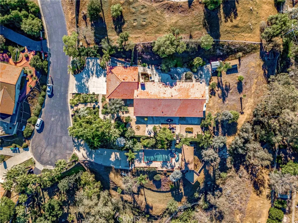 14531 Viewcrest Drive, Riverside, California 92504 home-pic-30