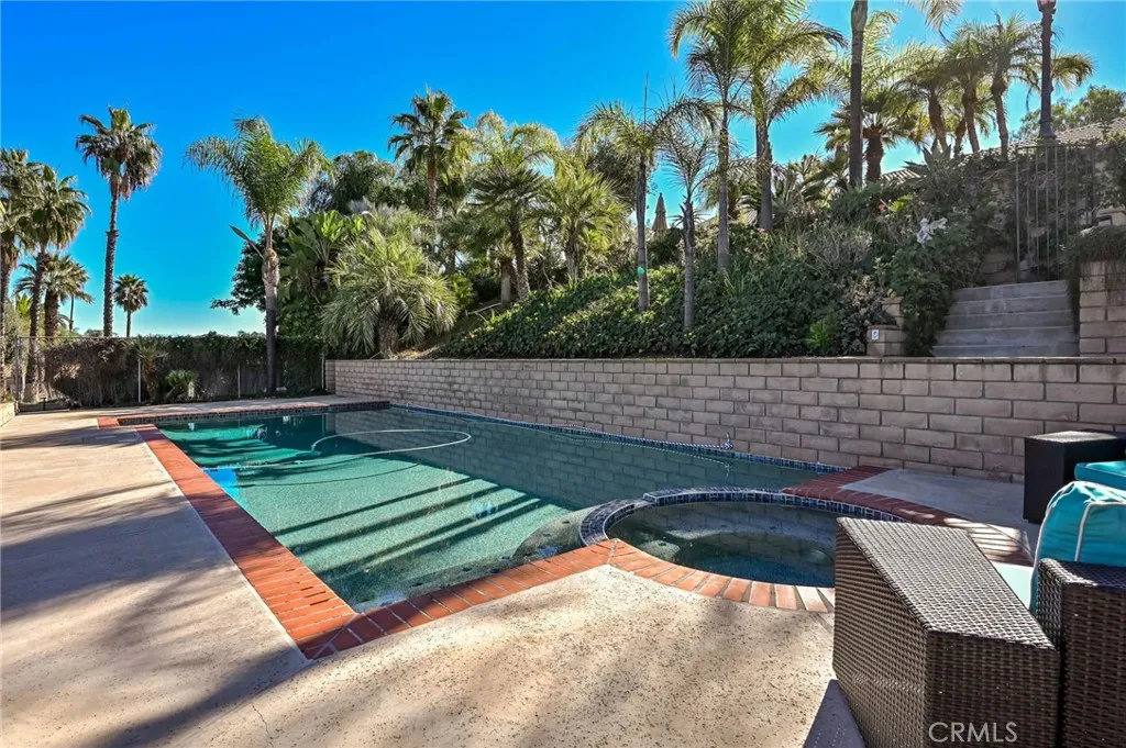 14531 Viewcrest Drive, Riverside, California 92504 home-pic-46