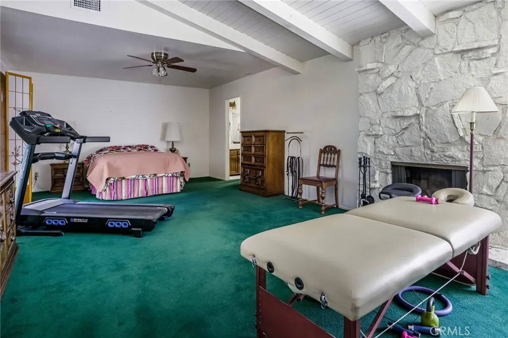 14531 Viewcrest Drive, Riverside, California 92504 home-pic-18