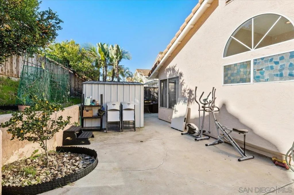 8465 Hovenweep Ct, San Diego, California 92129 home-pic-16