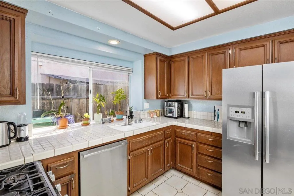8465 Hovenweep Ct, San Diego, California 92129 home-pic-10