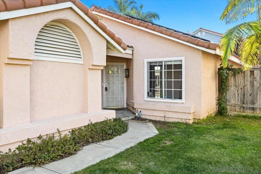 8465 Hovenweep Ct, San Diego, California 92129 home-pic-2