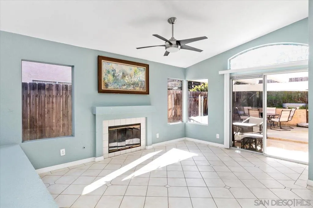 8465 Hovenweep Ct, San Diego, California 92129 home-pic-5