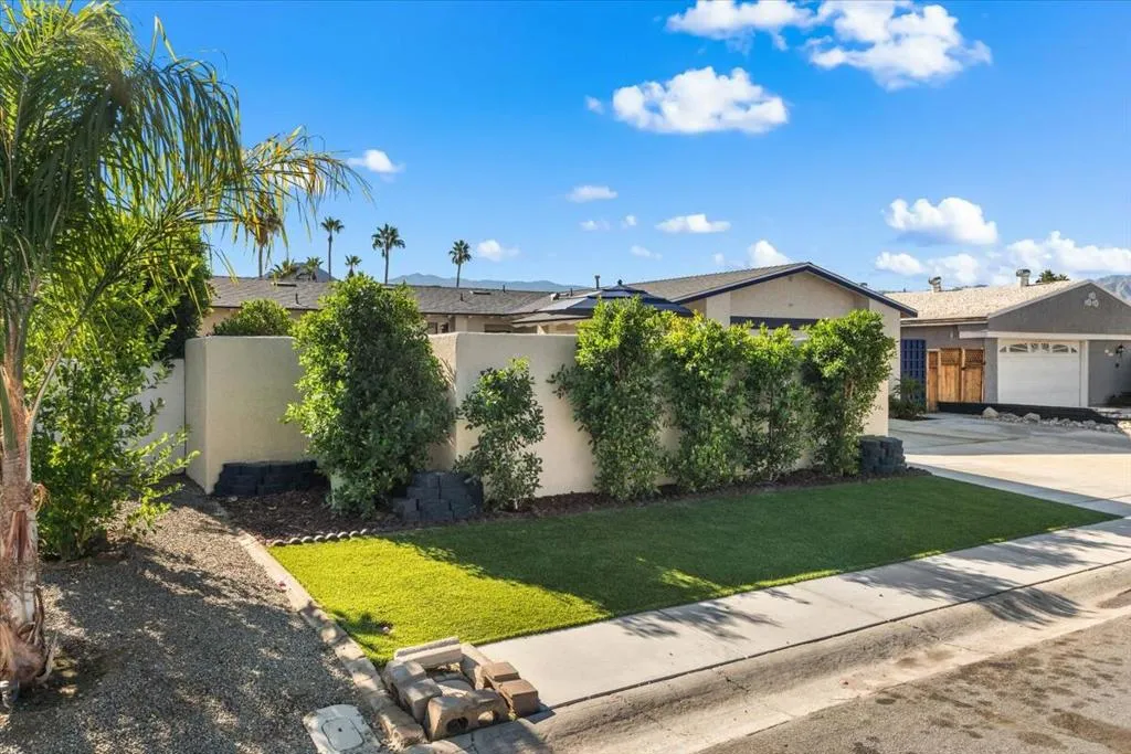 43035 Tennessee Avenue, Palm Desert, California 92211 home-pic-5