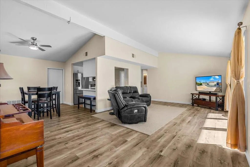 43035 Tennessee Avenue, Palm Desert, California 92211 home-pic-12