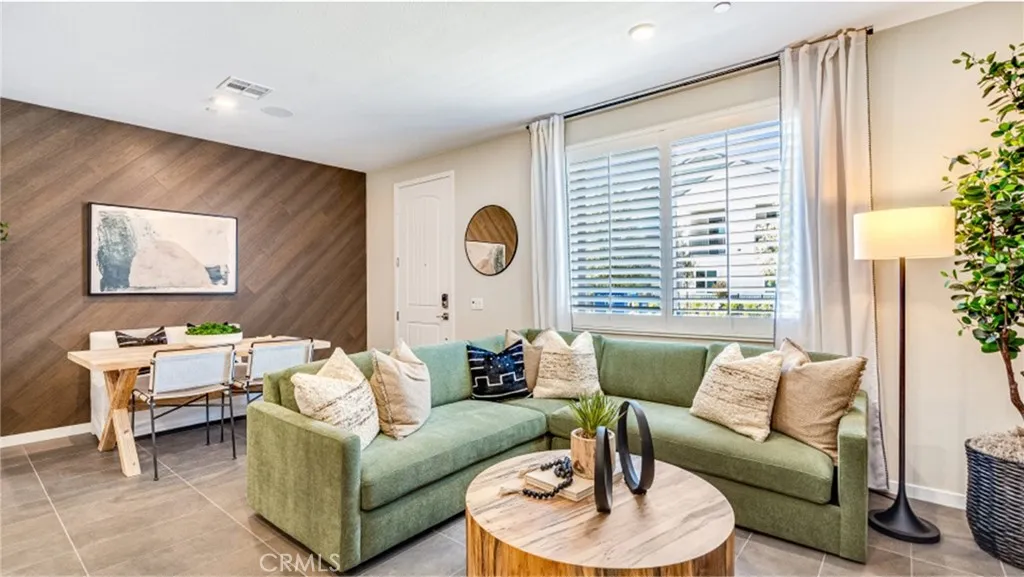 4275 S Grasly Paseo, Ontario, California 91762 home-pic-3