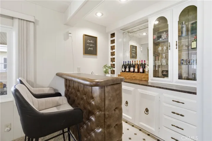 Wet bar