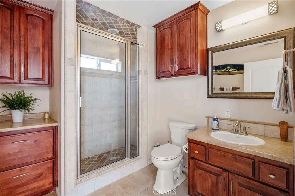 16878 Shirwaun Road, Apple Valley, California 92307 home-pic-43