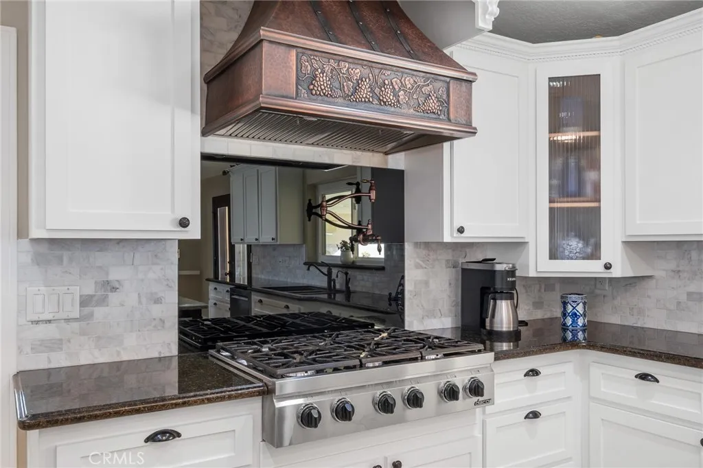 16878 Shirwaun Road, Apple Valley, California 92307 home-pic-14