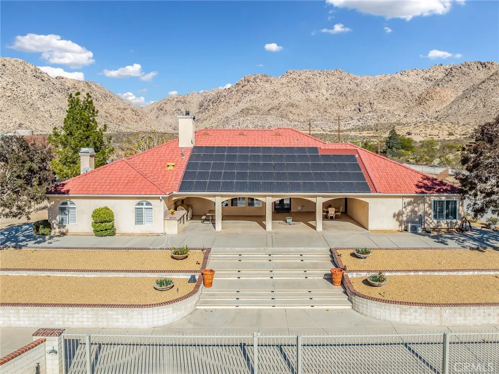 16878 Shirwaun Road, Apple Valley, California 92307 home-pic-33