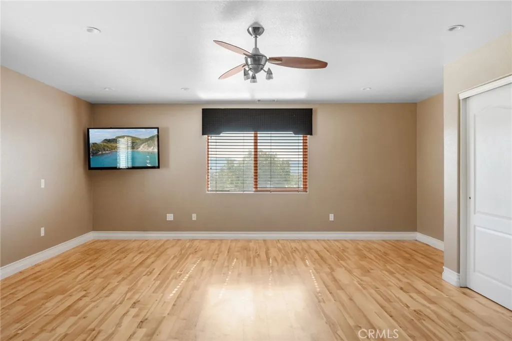 16878 Shirwaun Road, Apple Valley, California 92307 home-pic-50