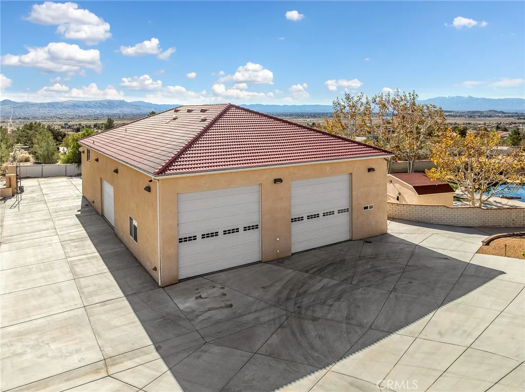 16878 Shirwaun Road, Apple Valley, California 92307 home-pic-41