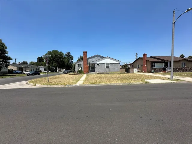 1031 E Larkwood, West Covina, California 91790