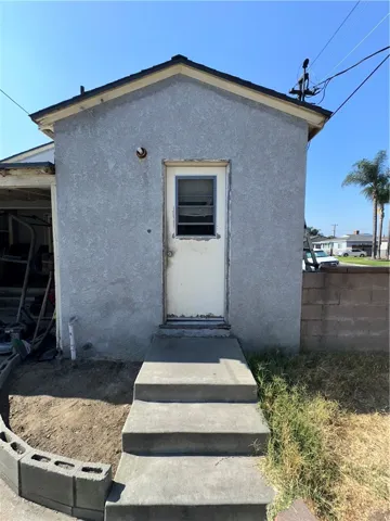 1031 E Larkwood, West Covina, California 91790