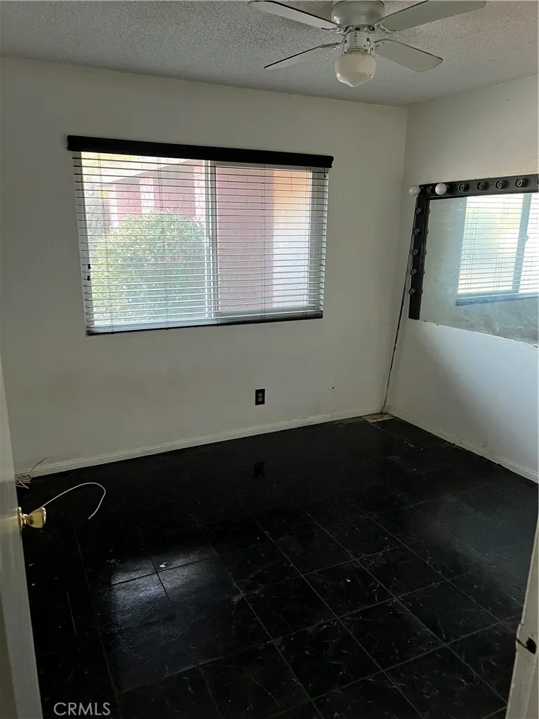 15404 Lindero Street, Victorville, California 92395 home-pic-5