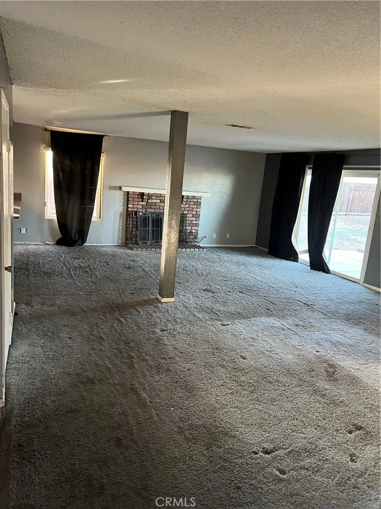 15404 Lindero Street, Victorville, California 92395 home-pic-6