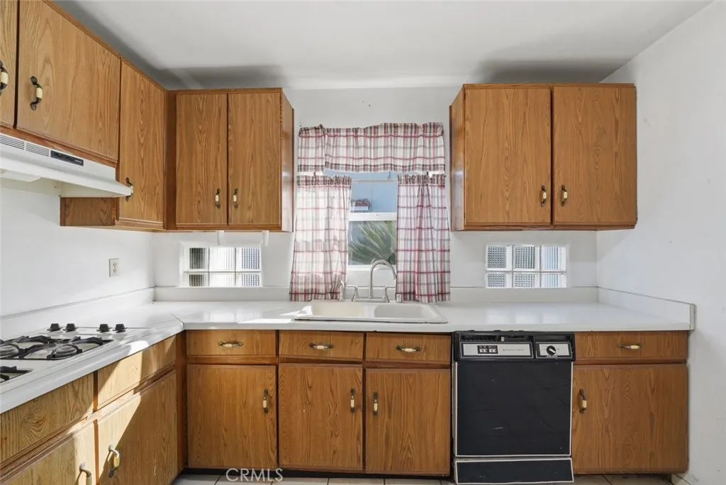 7614 Brunache, Downey, California 90242 home-pic-18