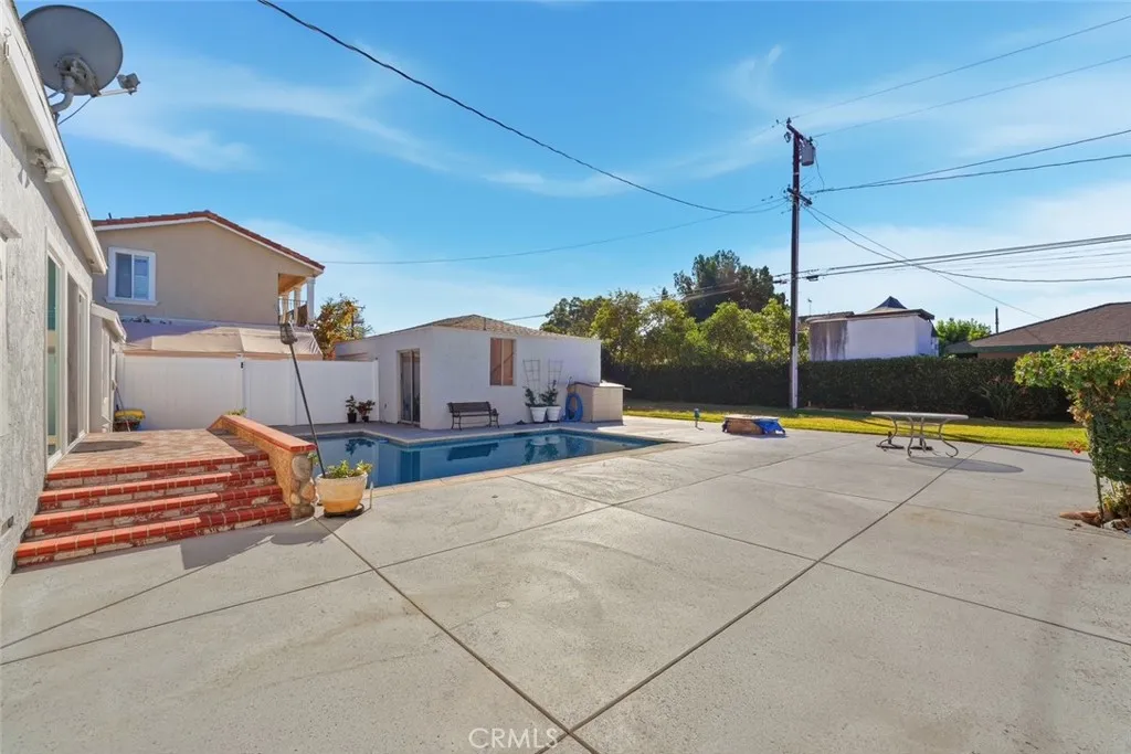 7614 Brunache, Downey, California 90242 home-pic-56
