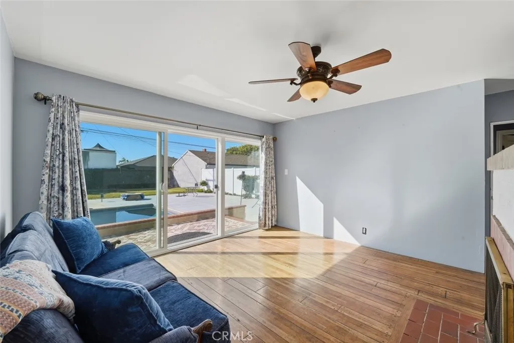 7614 Brunache, Downey, California 90242 home-pic-32