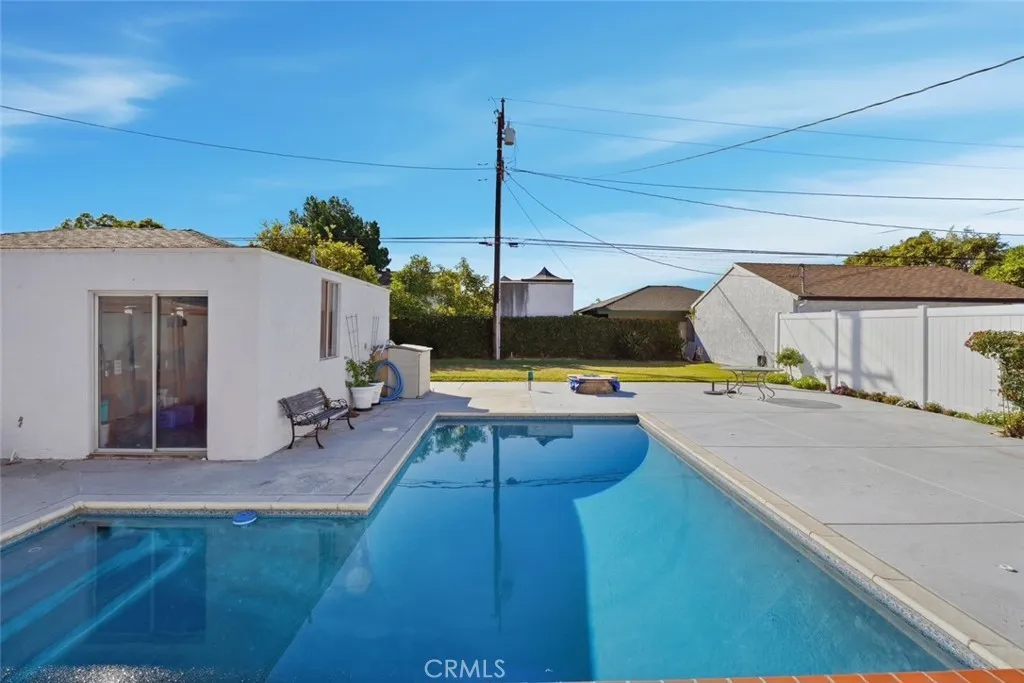 7614 Brunache, Downey, California 90242 home-pic-46