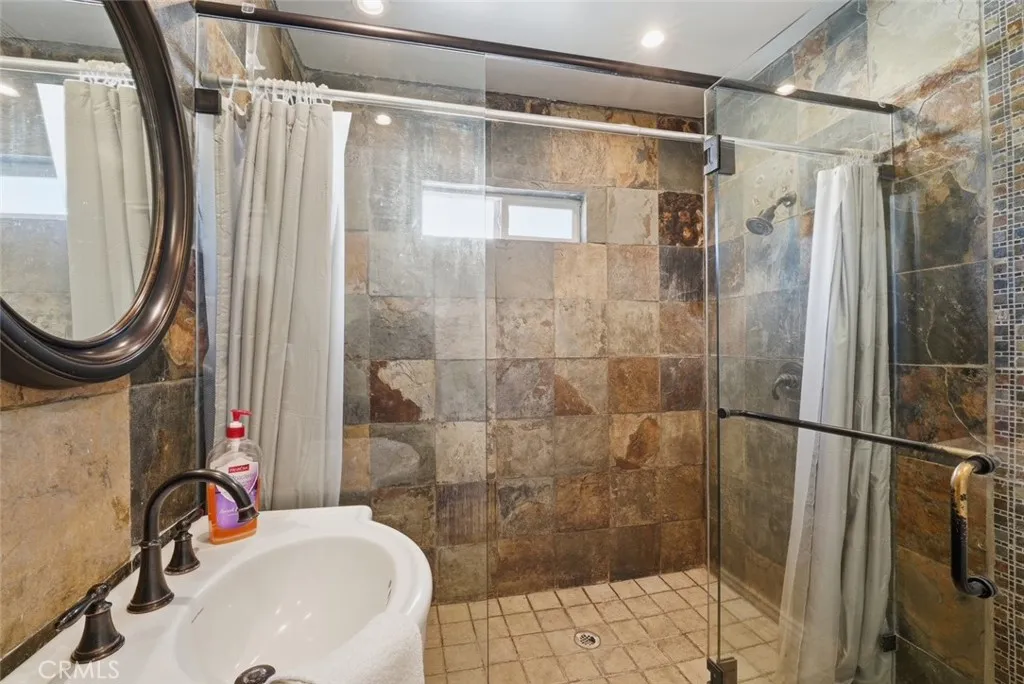 7614 Brunache, Downey, California 90242 home-pic-41